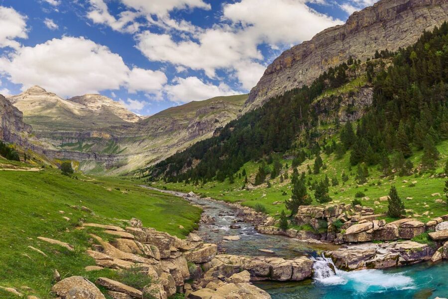 Trekking en Ordesa: descubre Monte Perdido y la Faja de las Flores